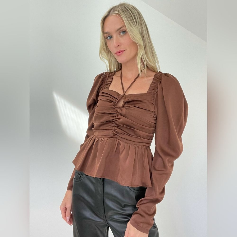 Boutique Ruched Blouse Keyhole Halter Neckline Peplum Hem in Brown Size Small